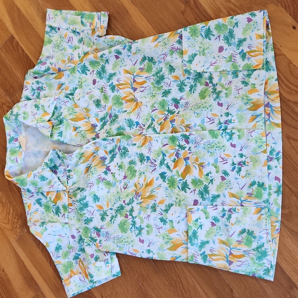Vintage 70s Shirley of Atlanta Floral Blouse